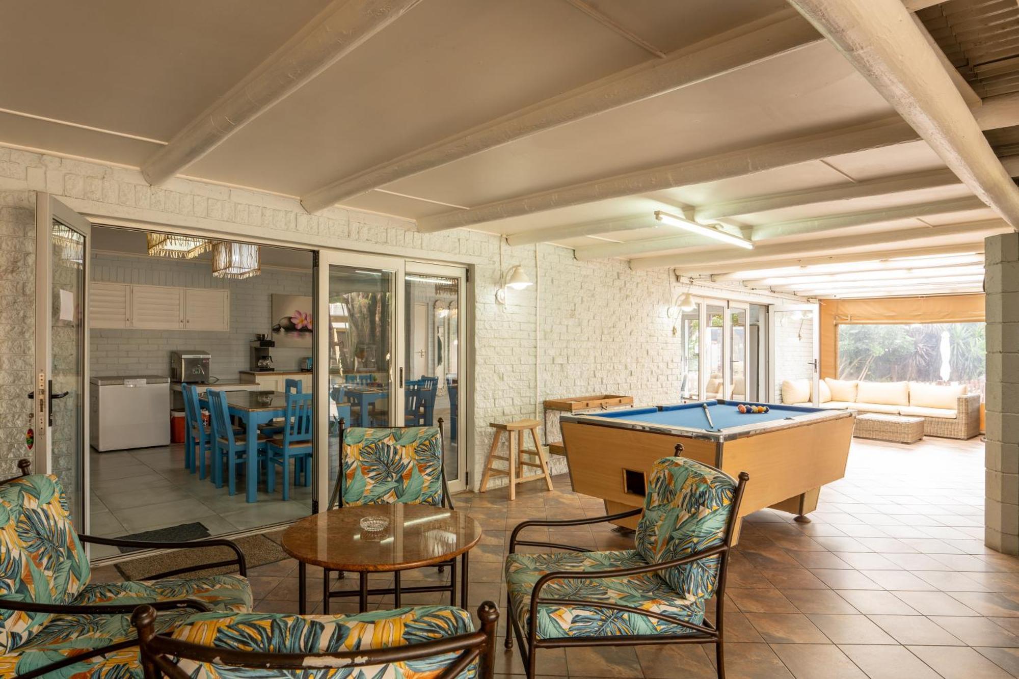 Beach Cabanas Джефрис-Бей Экстерьер фото